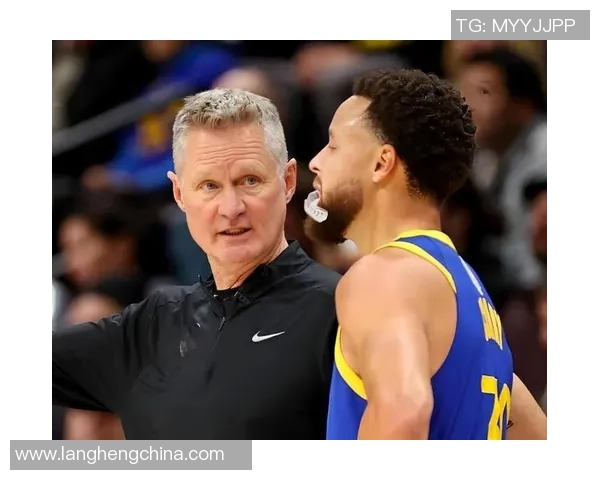 勇士赛场突发小插曲裁判灵活应对事件全程处理方式揭秘